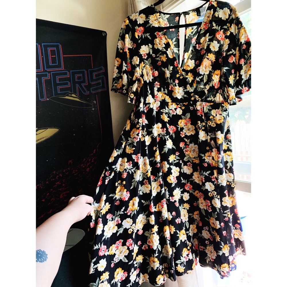 Torrid // Floral Maxi Dress // Black